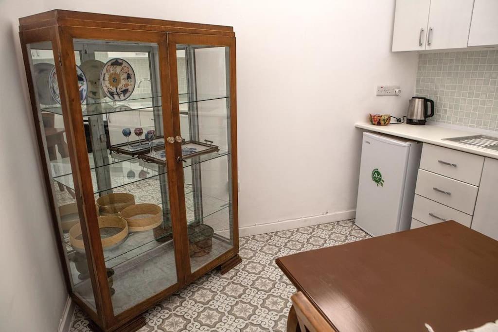 Templar Guesthouse Famagusta  Buitenkant foto