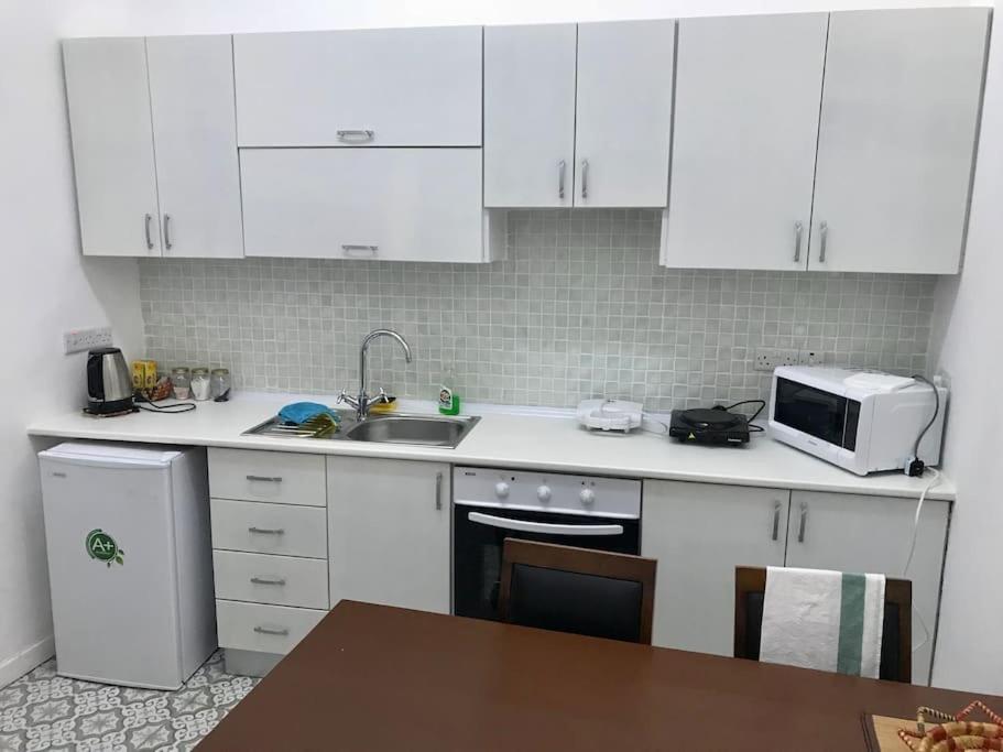 Templar Guesthouse Famagusta  Buitenkant foto